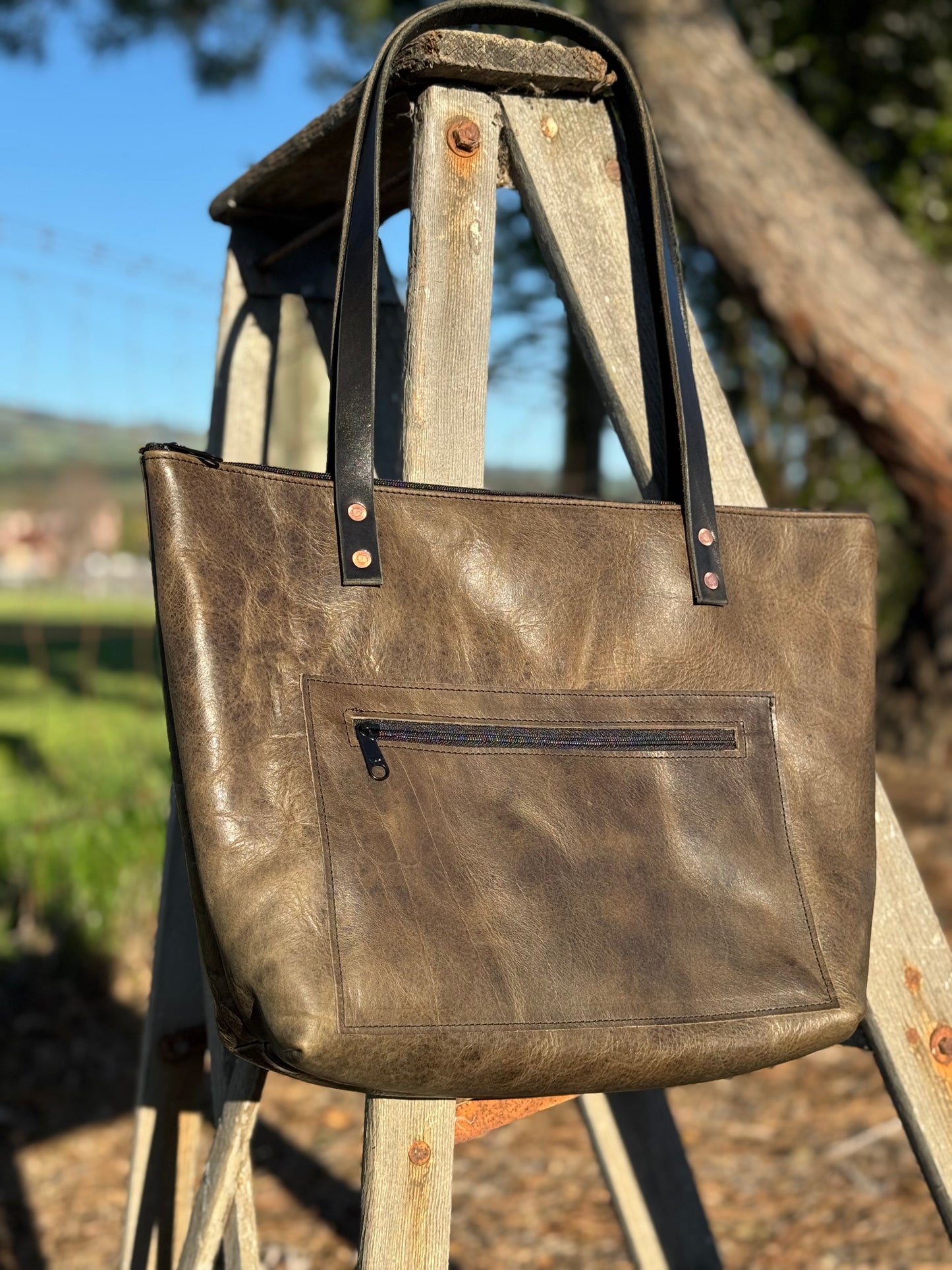 Bodega Bag with zipper