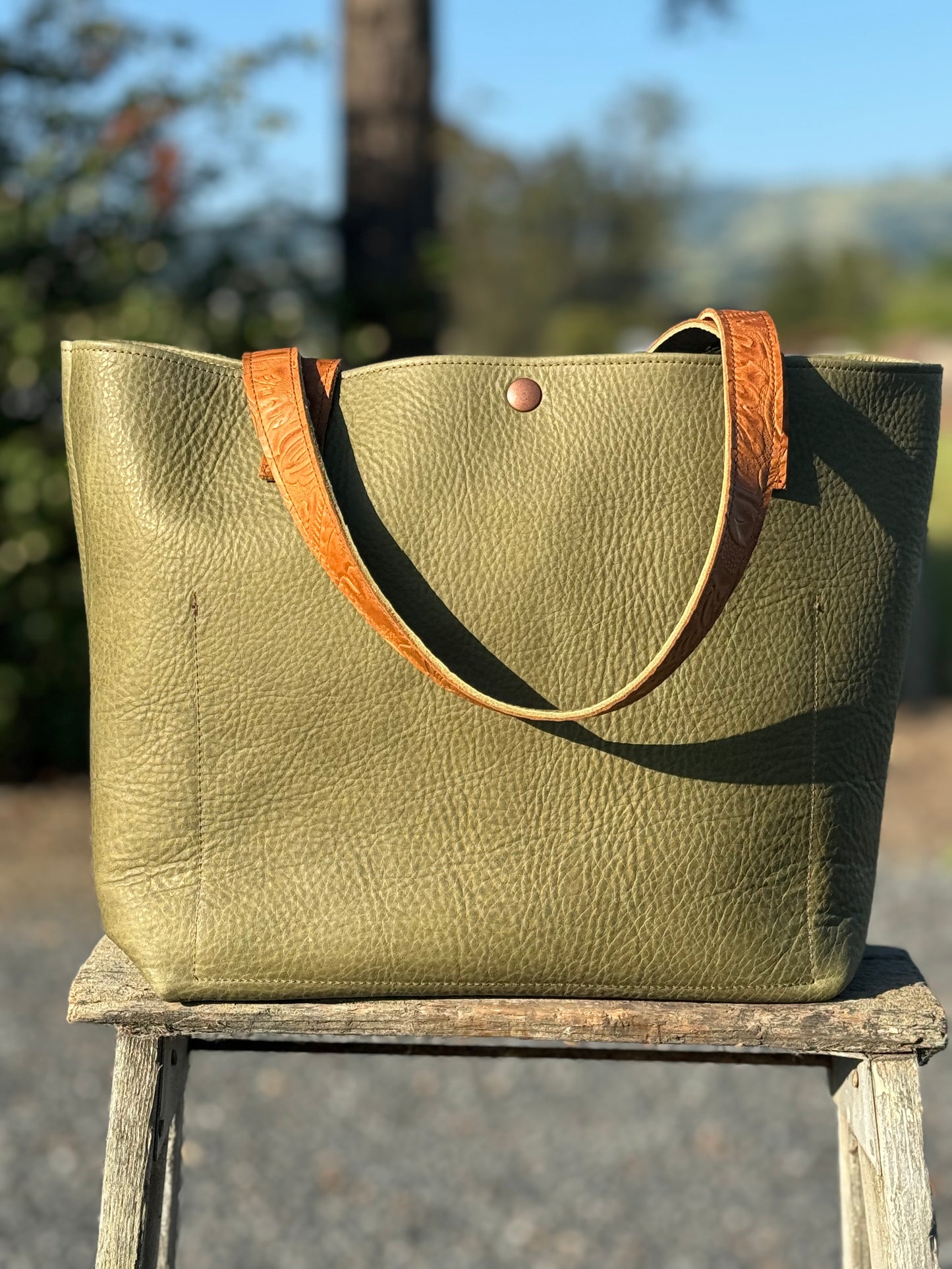 Bodega Bag- Green with floral embossed straps