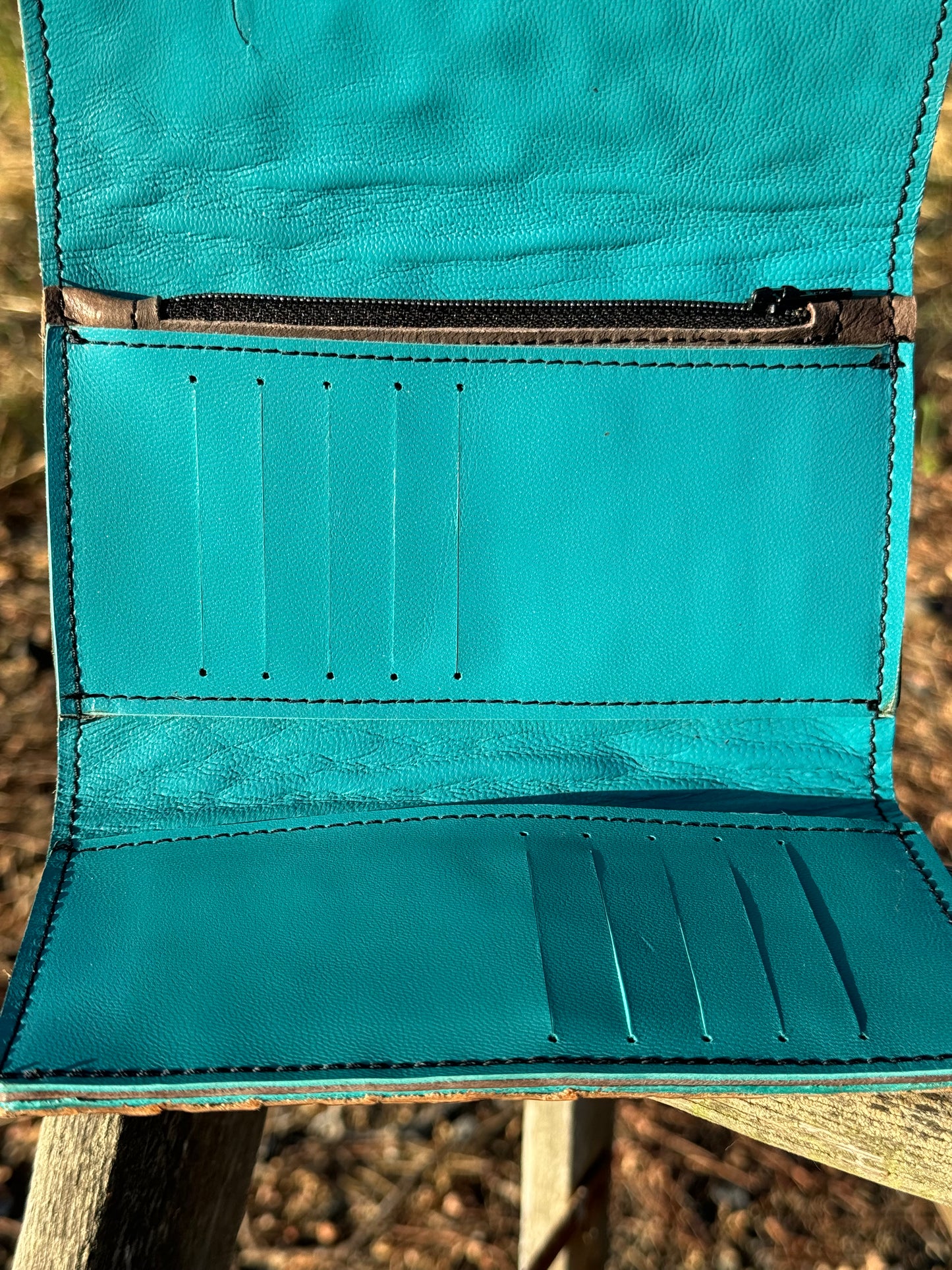 Trifold Wallet - Black Embossed Gator