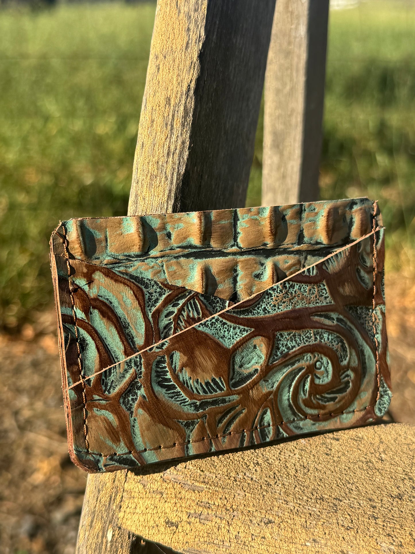 Minimalist Wallet - Floral & Embossed Gator