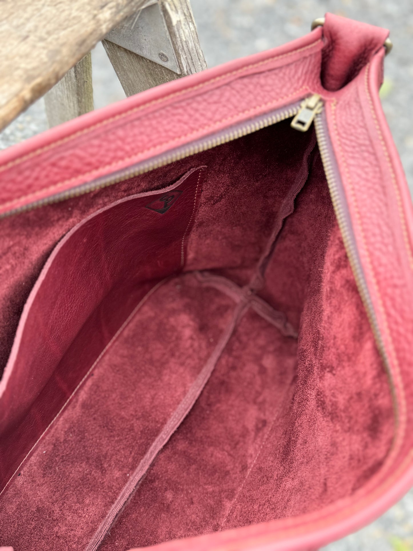 Penngrove Bag - Merlot with zipper closure