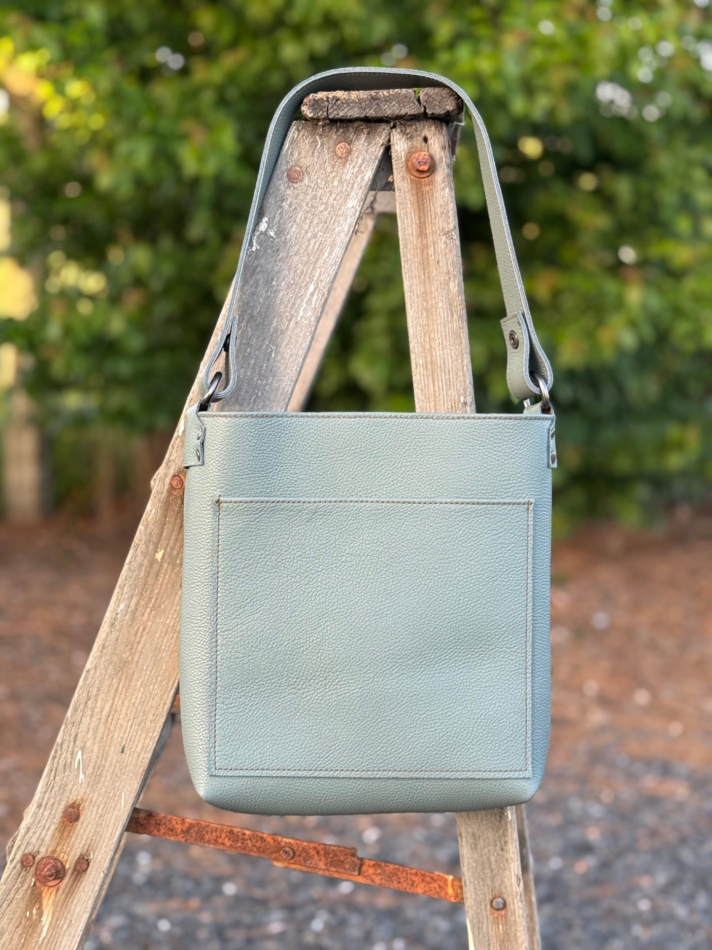 Graton Shoulder Bag