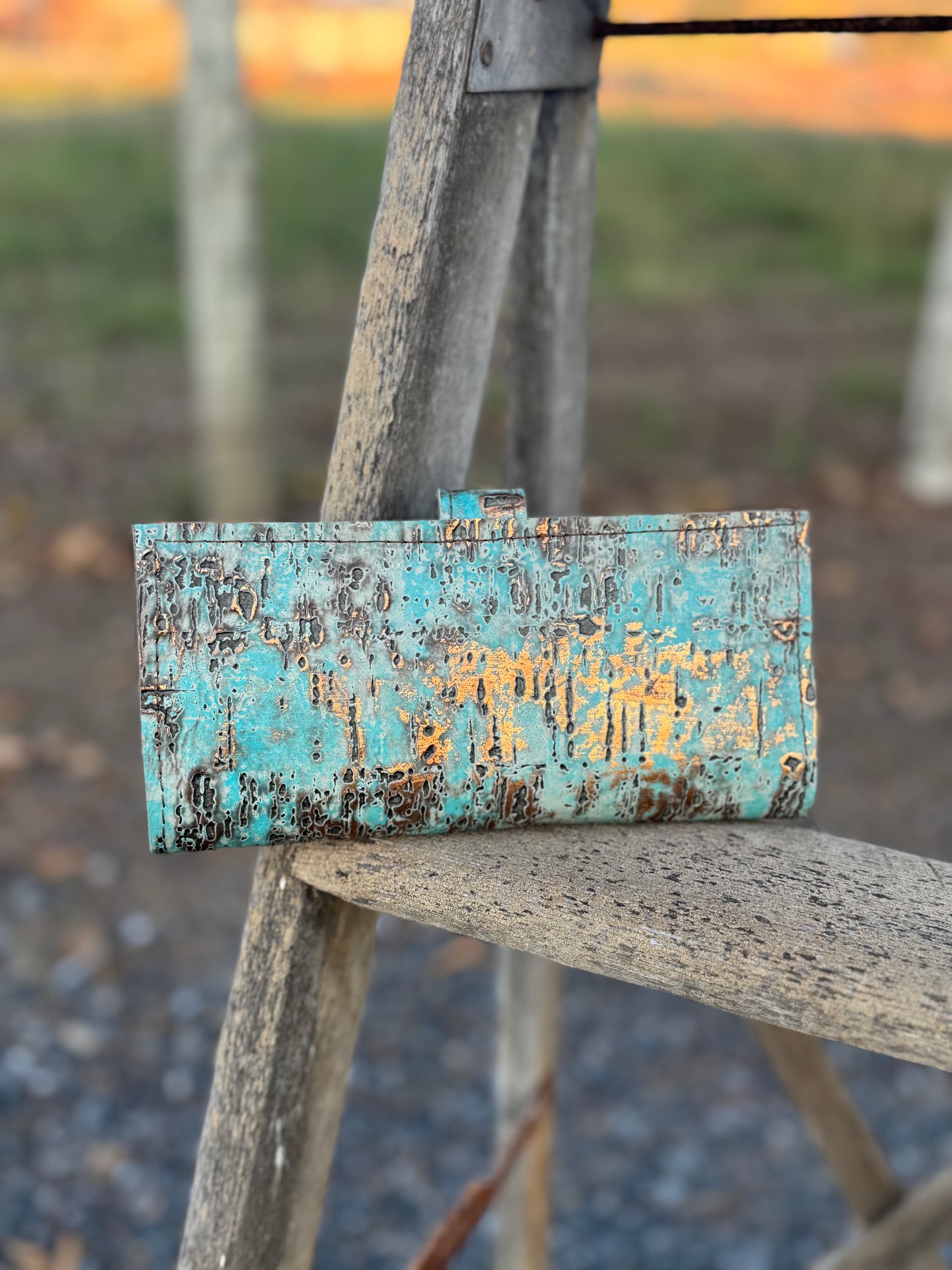 Women's Bifold Wallet - Turquoise