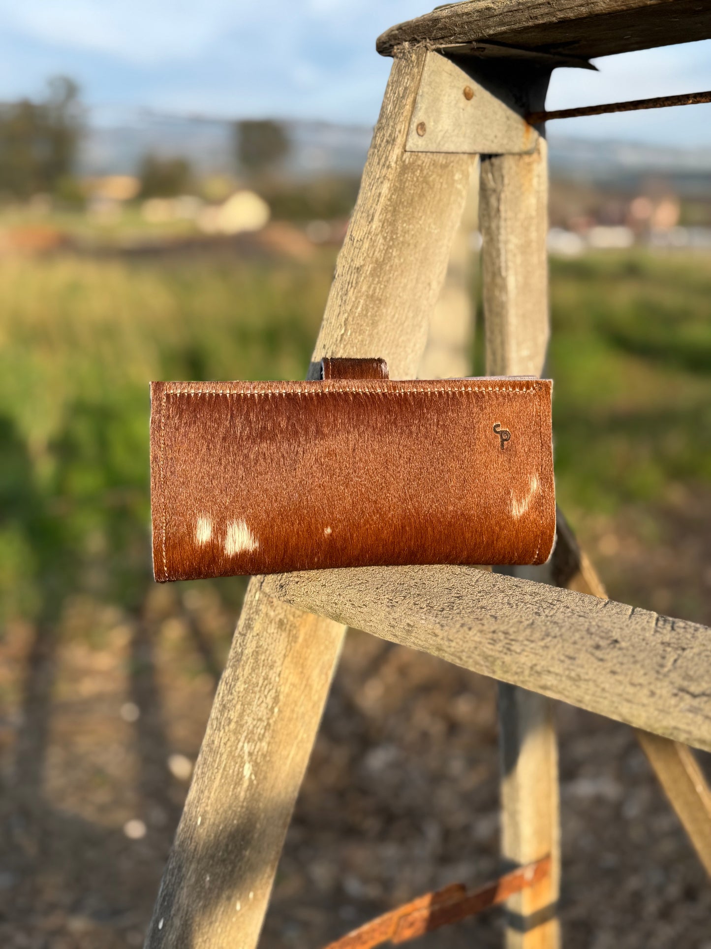 Women’s Bifold Wallet Red/White Hair