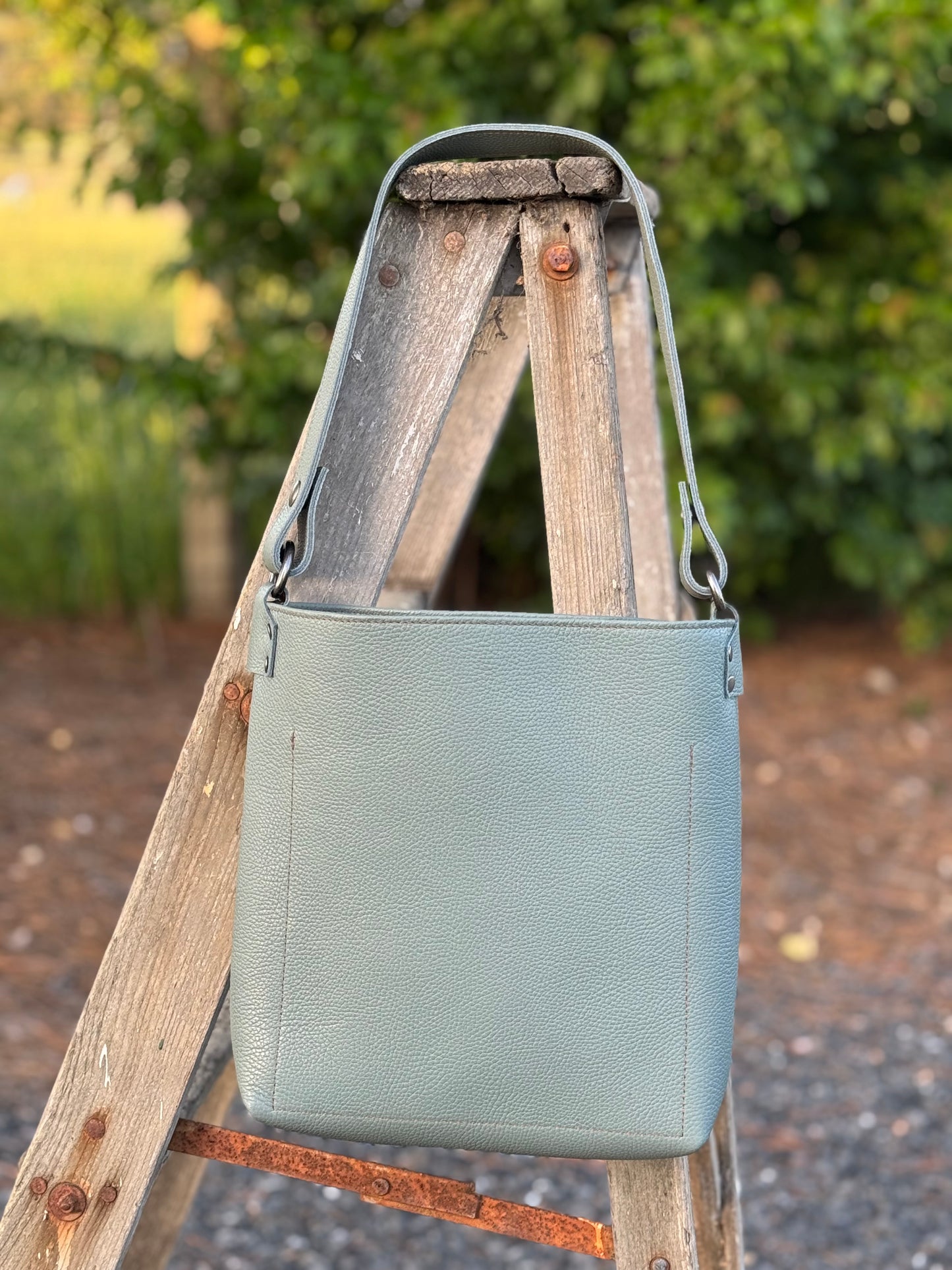 Graton Shoulder Bag