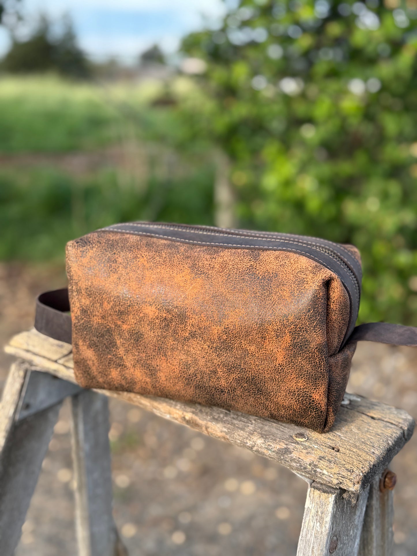 Dopp Kit - Brown Crackle