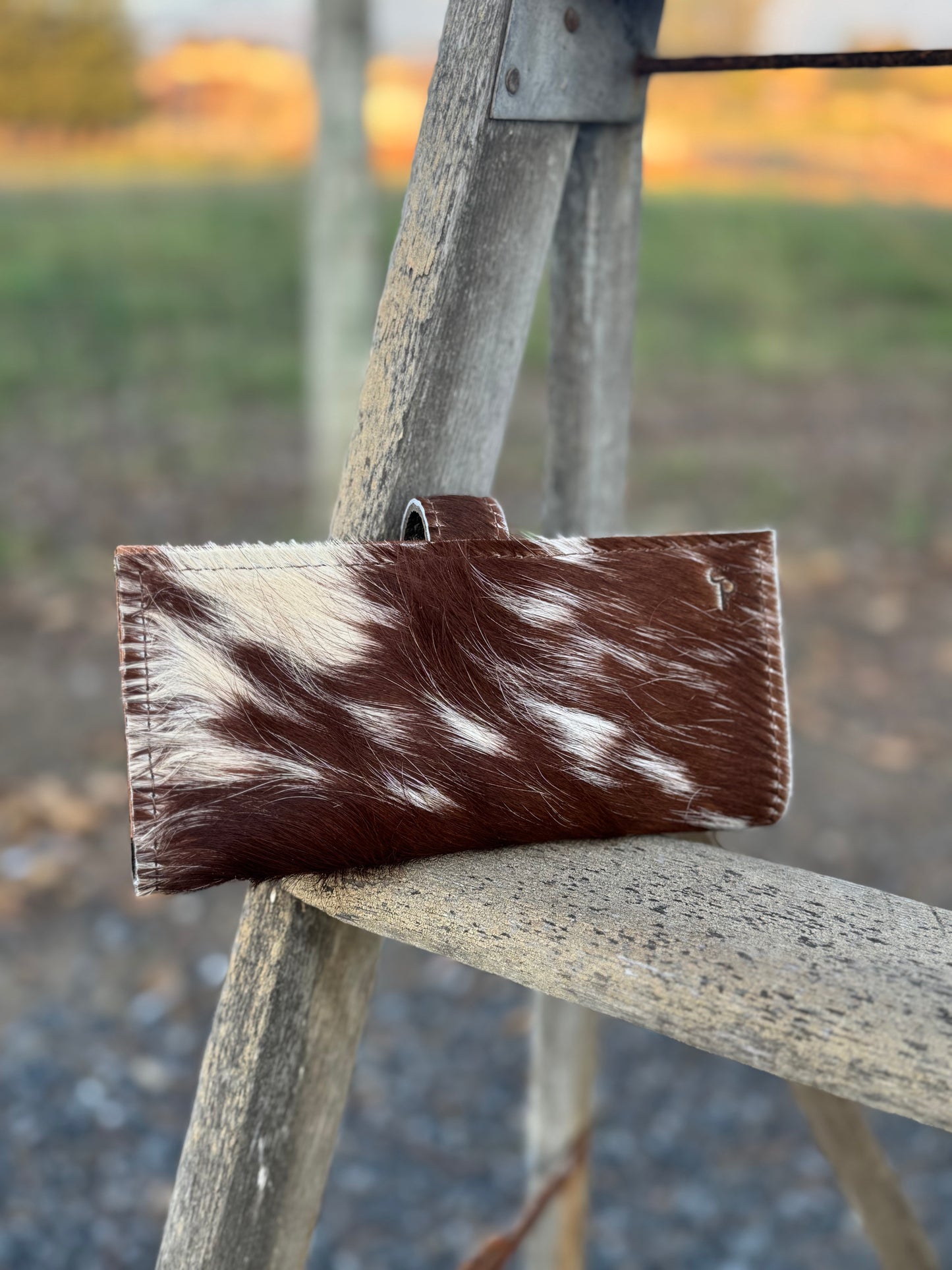Women’s Bifold Wallet Red/White Hair