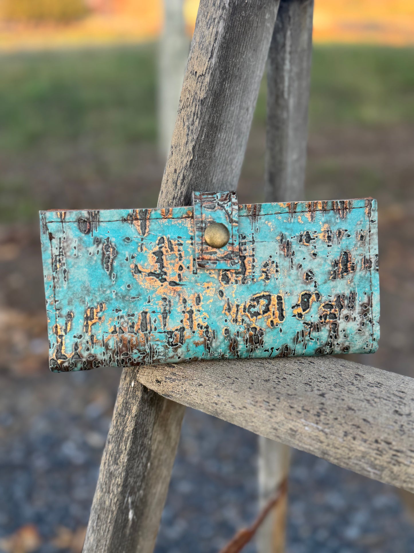 Women's Bifold Wallet - Turquoise