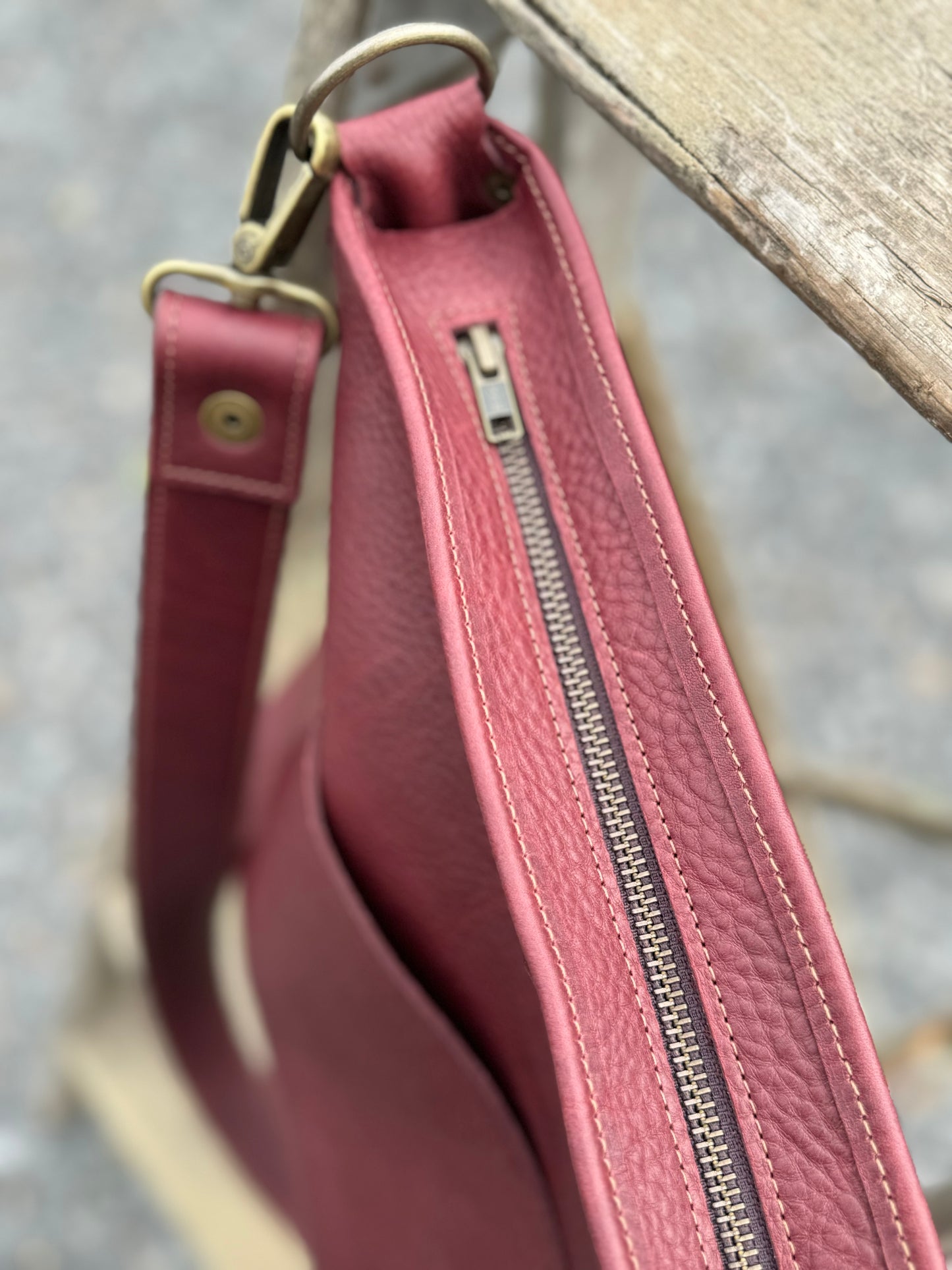 Penngrove Bag - Merlot with zipper closure